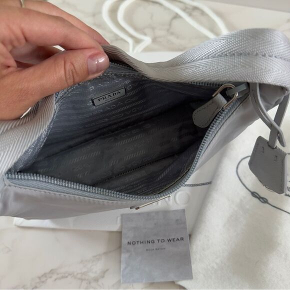 ⭕️ PRADA Mini Bag Re-Nylon Re-Edition 2000 Grey - Picture 4 of 7